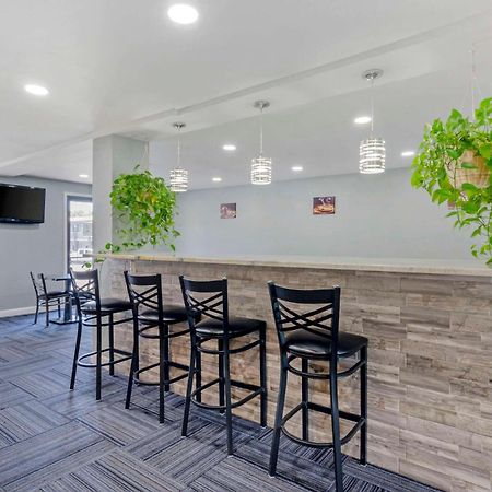 Suburban Studios Verona - Staunton North Zewnętrze zdjęcie